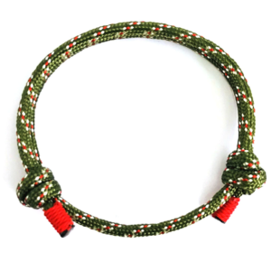 Bracelet - Single cord cargo pattern, knots.